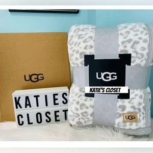 NWT UGG CHEETAH BLANKET!